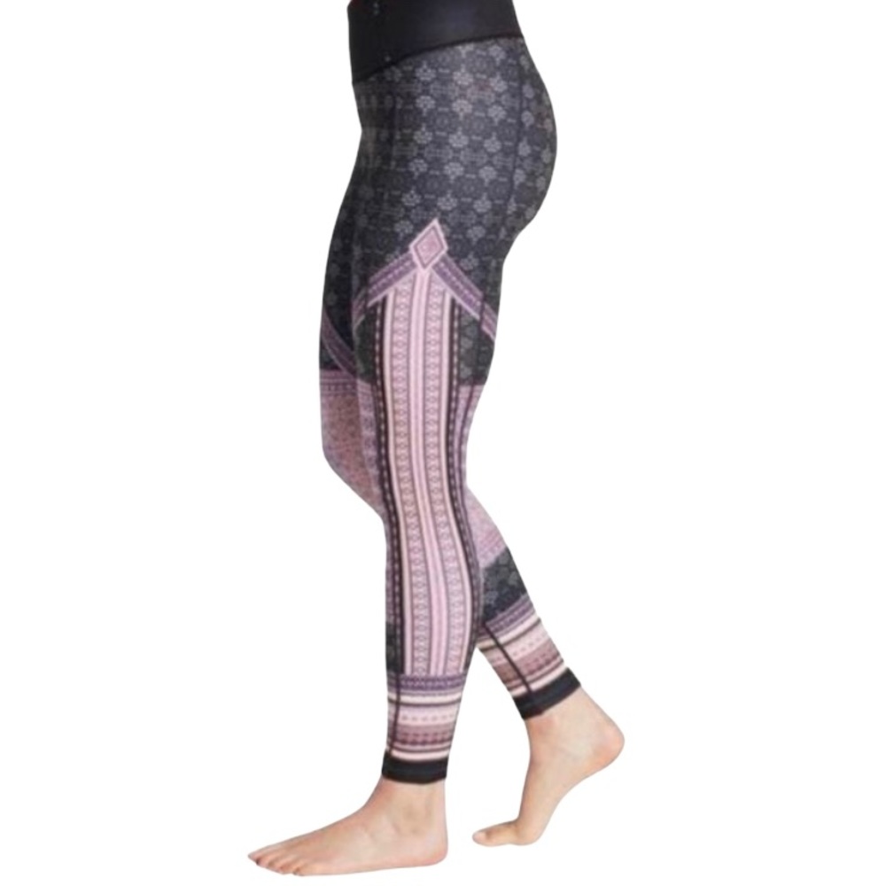 Calia by Carrie Underwood Washed Medallion Purple Orchid Leggings